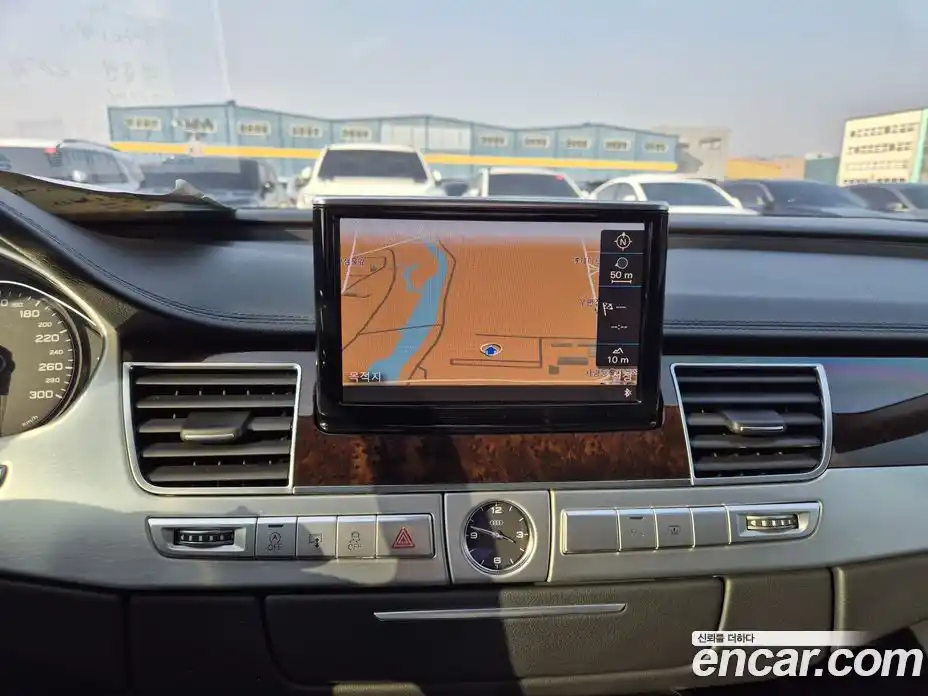 Audi A8 2014 4.1 Автомат в Москве № 196853, фото 10