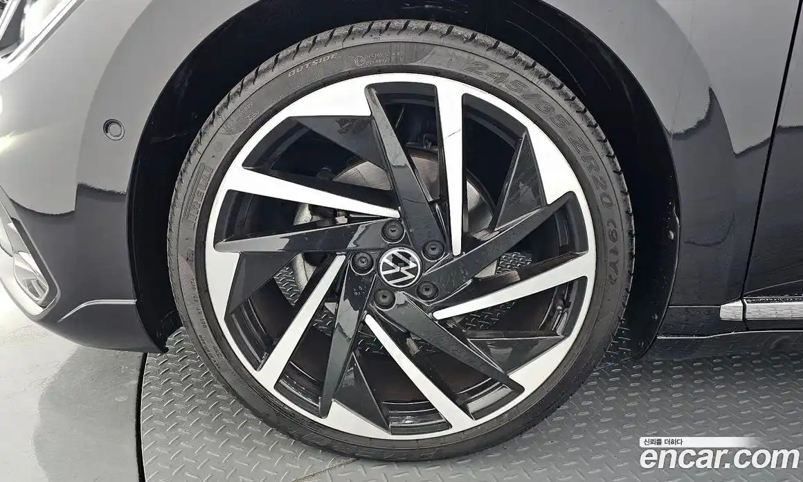 Volkswagen Arteon 2023 2.0 Автомат в Москве № 199046, фото 5