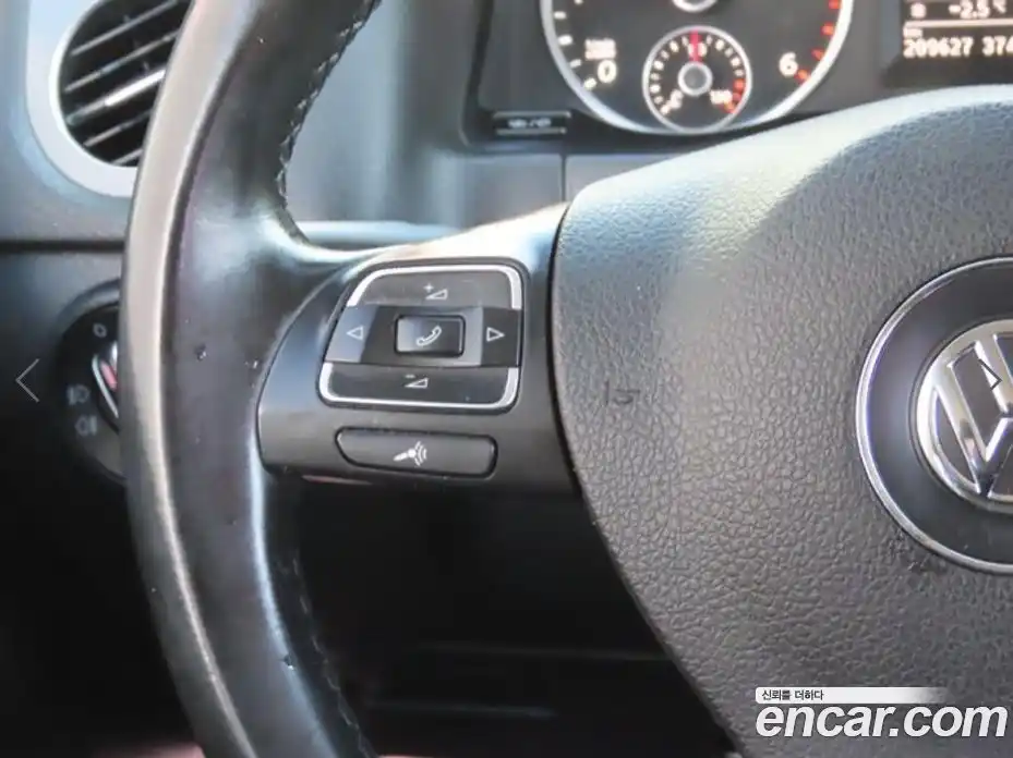 Volkswagen Tiguan 2016 2.0 Автомат в Москве № 199347, фото 11