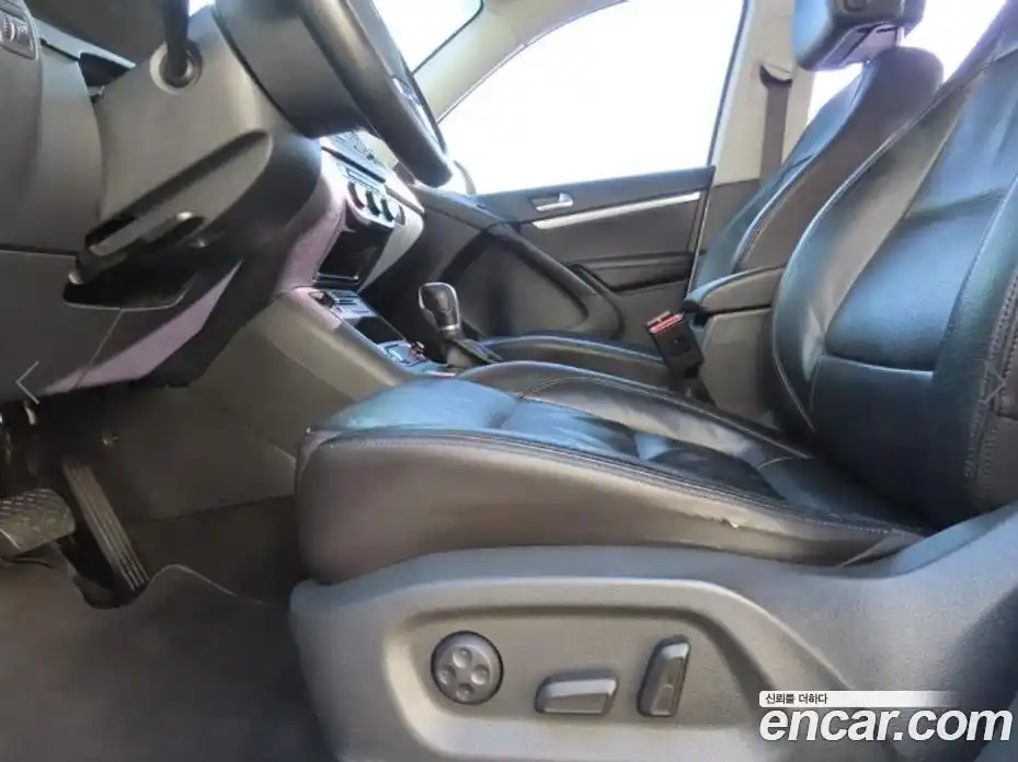 Volkswagen Tiguan 2016 2.0 Автомат в Москве № 199347, фото 15