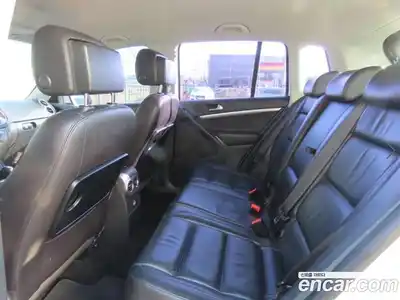 Volkswagen Tiguan 2016 2.0 Автомат в Москве № 199347, миниатюра 6