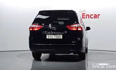 Toyota Sienna 2017 3.5 Автомат в Москве № 199643, миниатюра 9