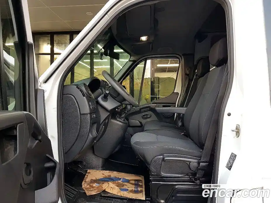 Renault Master 2020 2.3 Механическая в Москве № 209714, фото 10