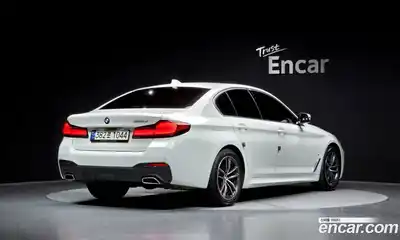 BMW 5-Series 2022 2.0 Автомат в Москве № 211591, миниатюра 2