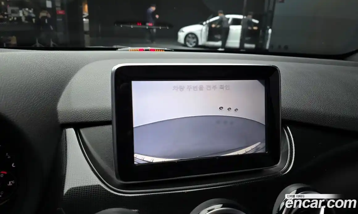 Mercedes-Benz B-Class 2015 1.8 Автомат в Москве № 212231, фото 15