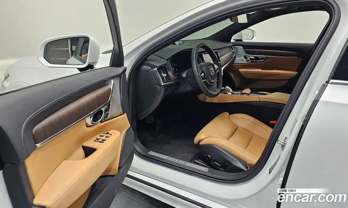 Volvo S90 2025 2.0 Автомат в Москве № 212769, фото 17