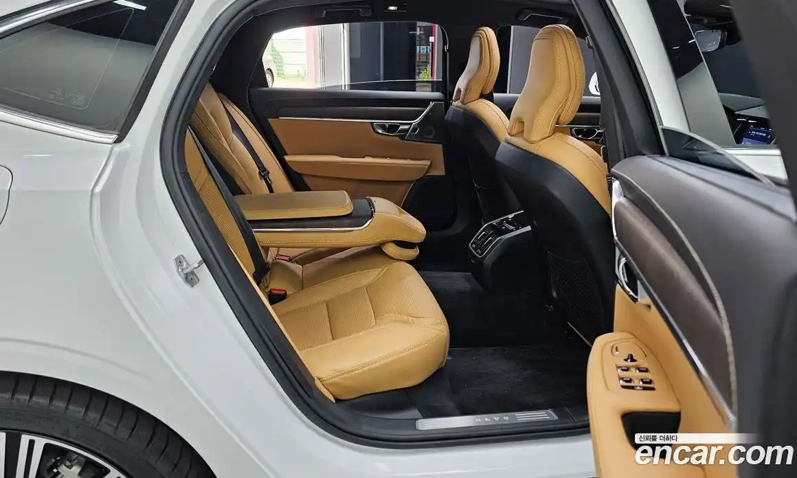 Volvo S90 2025 2.0 Автомат в Москве № 212769, фото 8