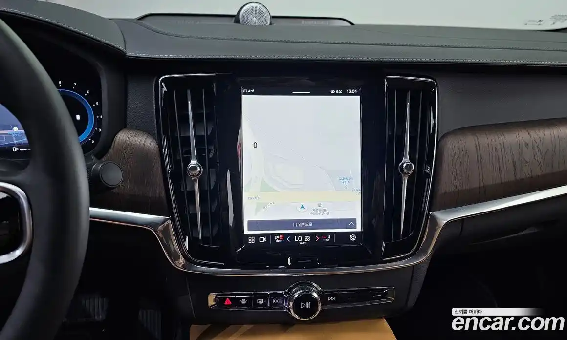 Volvo S90 2025 2.0 Автомат в Москве № 212769, фото 9