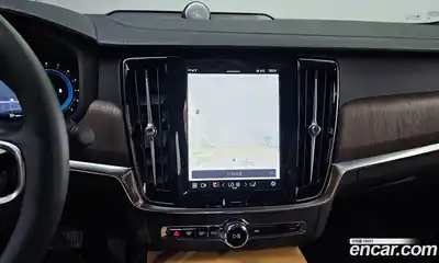 Volvo S90 2025 2.0 Автомат в Москве № 212769, миниатюра 9