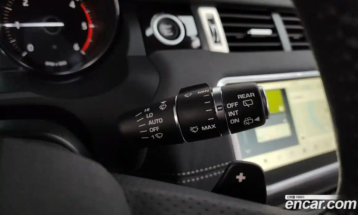 Land Rover Range-Rover Evoque 2019 2.0 Автомат в Москве № 213340, фото 14