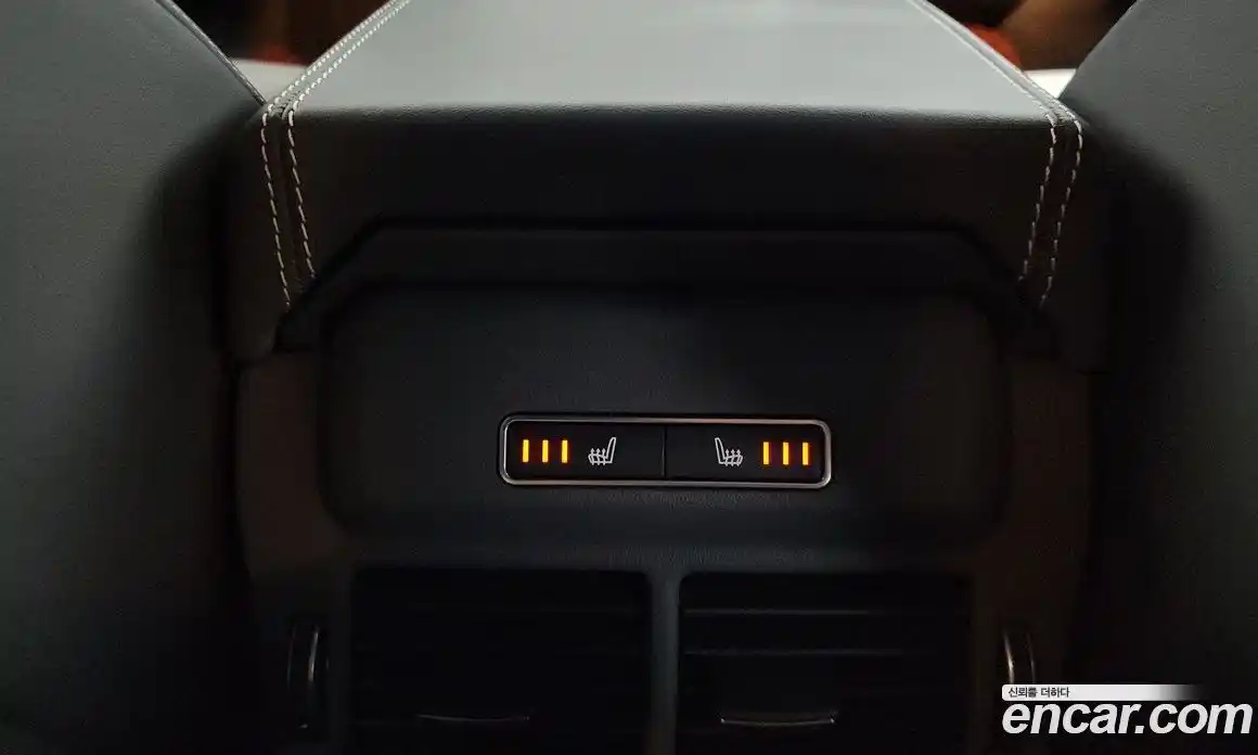 Land Rover Range-Rover Evoque 2019 2.0 Автомат в Москве № 213340, фото 19