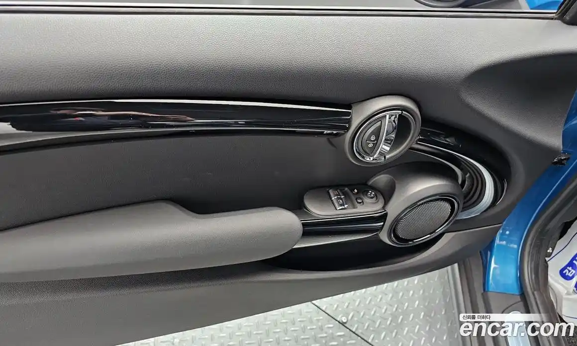 Mini Cooper 2022 1.5 Автомат в Москве № 214041, фото 14