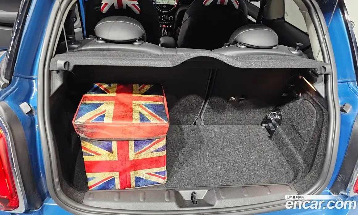 Mini Cooper 2022 1.5 Автомат в Москве № 214041, фото 20