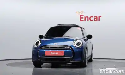 Mini Cooper 2022 1.5 Автомат в Москве № 214041, миниатюра 3