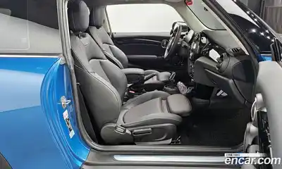 Mini Cooper 2022 1.5 Автомат в Москве № 214041, миниатюра 10