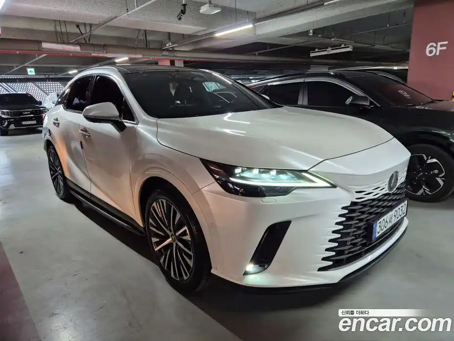 Lexus RX 2024 2.5 Вариатор в Москве № 214803, фото 1
