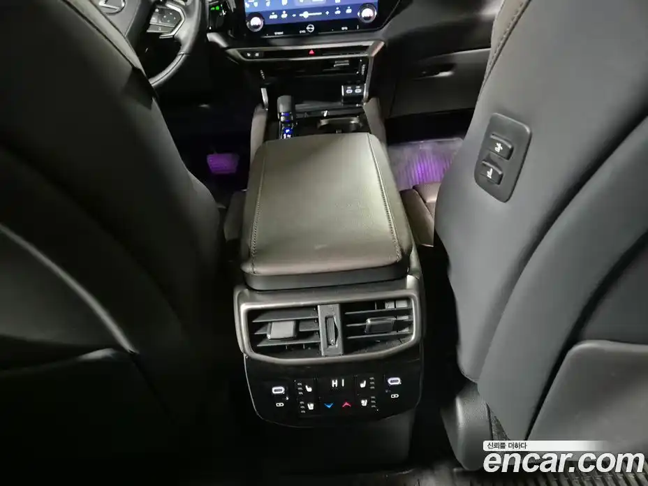 Lexus RX 2024 2.5 Вариатор в Москве № 214803, фото 20