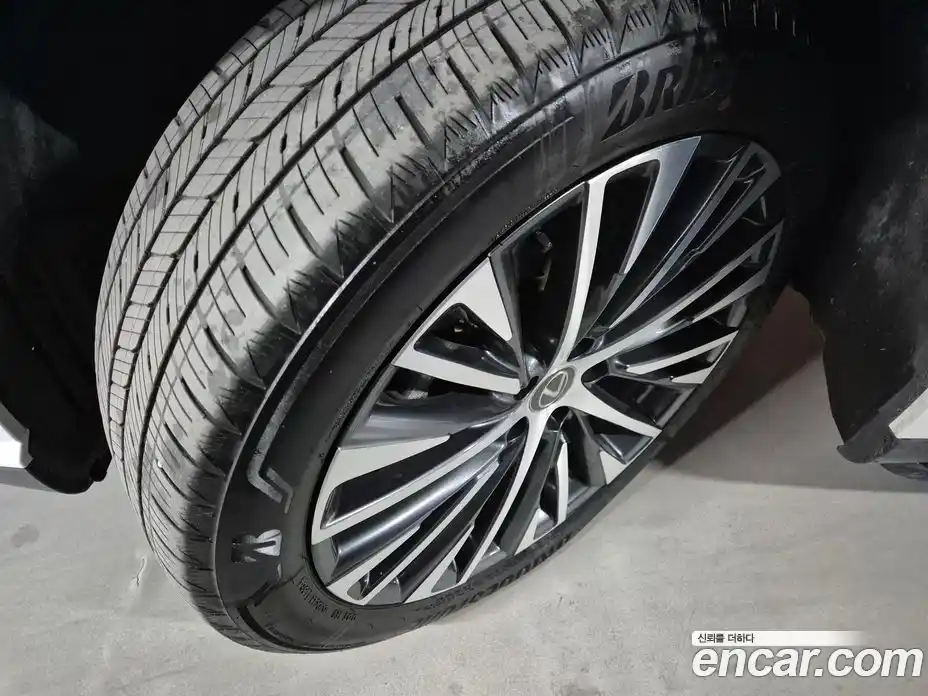 Lexus RX 2024 2.5 Вариатор в Москве № 214803, фото 5