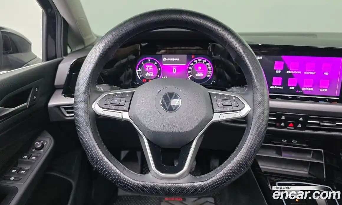 Volkswagen Golf 2023 2.0 Автомат в Москве № 215068, фото 15