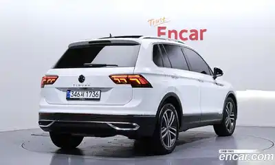 Volkswagen Tiguan 2022 2.0 Автомат в Москве № 215106, миниатюра 2