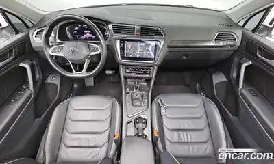 Volkswagen Tiguan 2022 2.0 Автомат в Москве № 215106, миниатюра 7