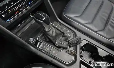 Volkswagen Tiguan 2022 2.0 Автомат в Москве № 215106, миниатюра 9