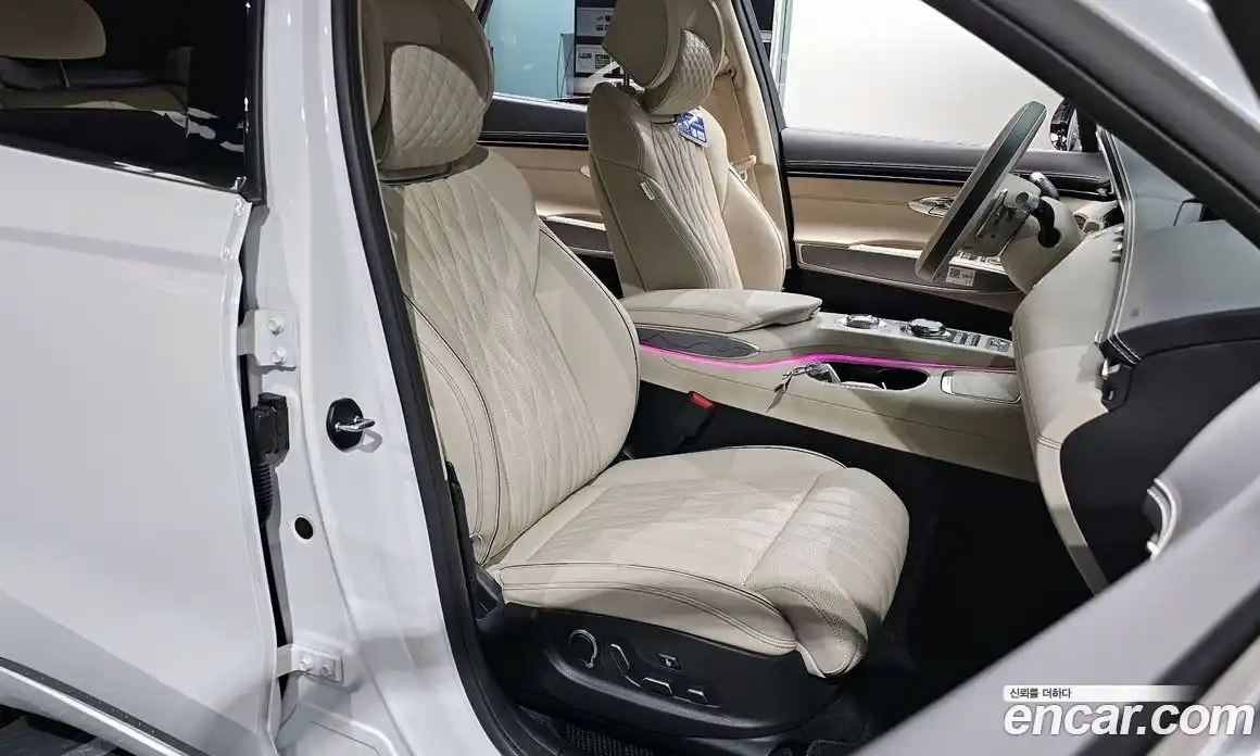 Genesis GV70 2023 2.5 Автомат в Москве № 22012, фото 13