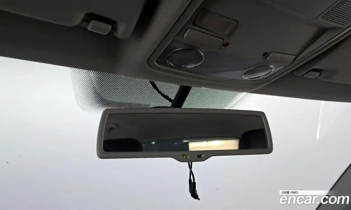 Volkswagen Tiguan 2015 2.0 Автомат в Москве № 222541, фото 3