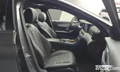 Mercedes-Benz E-Class 2020 2.0 Автомат в Москве № 223469, миниатюра 6