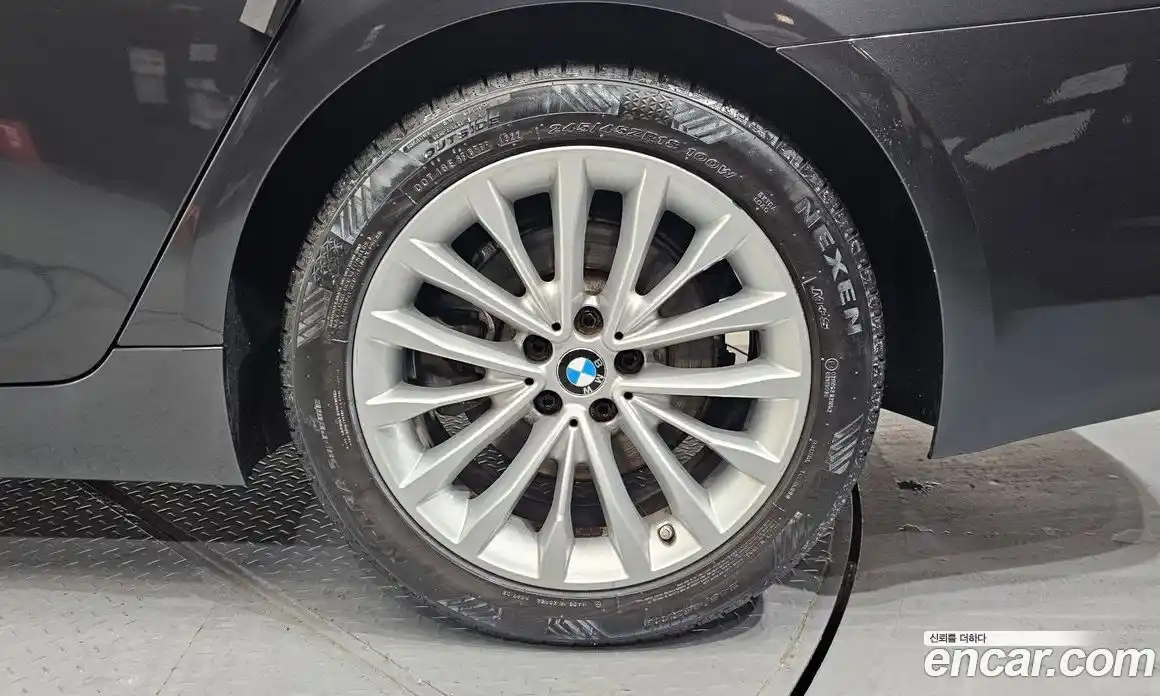 BMW 5-Series 2018 2.0 Автомат в Москве № 229276, фото 5