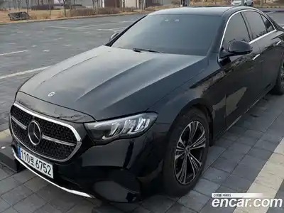Mercedes-Benz E-Class 2025 2.0 Автомат в Москве № 229367, миниатюра 2