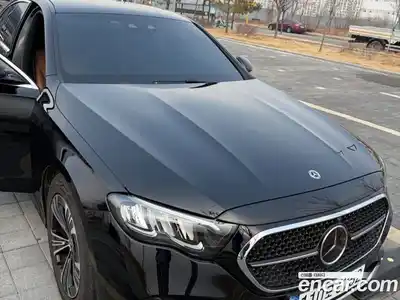 Mercedes-Benz E-Class 2025 2.0 Автомат в Москве № 229367, миниатюра 3