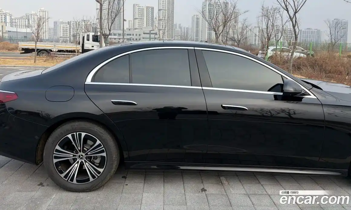 Mercedes-Benz E-Class 2025 2.0 Автомат в Москве № 229367, фото 5