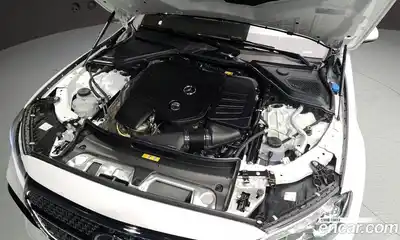 Mercedes-Benz E-Class 2026 2.0 Автомат в Москве № 229380, миниатюра 2