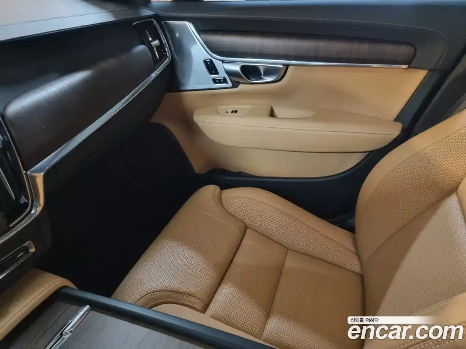 Volvo V90 2024 2.0 Автомат в Москве № 230824, фото 12