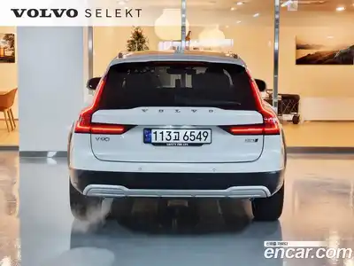 Volvo V90 2024 2.0 Автомат в Москве № 230824, миниатюра 4
