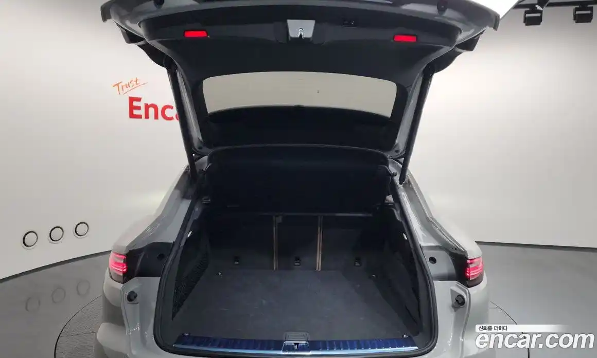 Porsche Cayenne 2022 3.0 Автомат в Москве № 230936, фото 11