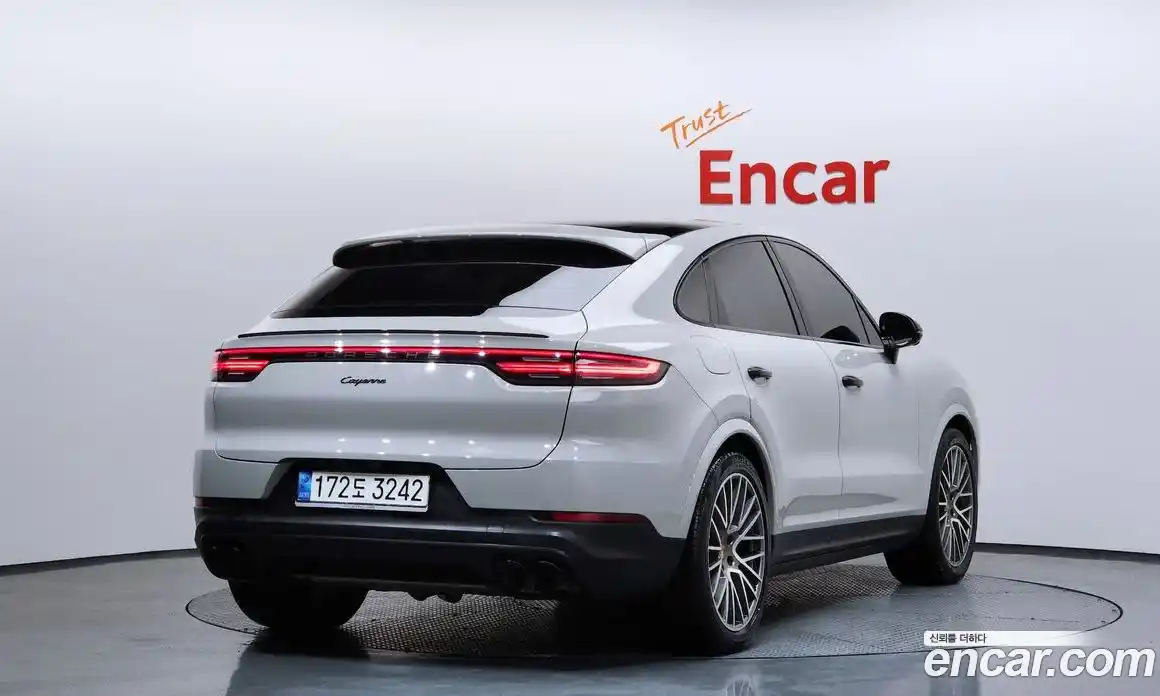 Porsche Cayenne 2022 3.0 Автомат в Москве № 230936, фото 18