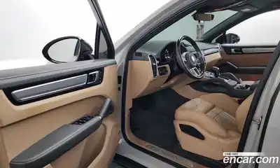 Porsche Cayenne 2022 3.0 Автомат в Москве № 230936, миниатюра 5