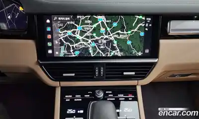 Porsche Cayenne 2022 3.0 Автомат в Москве № 230936, миниатюра 9