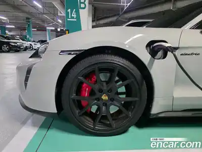 Porsche Taycan 2023 Автомат в Москве № 231020, миниатюра 5