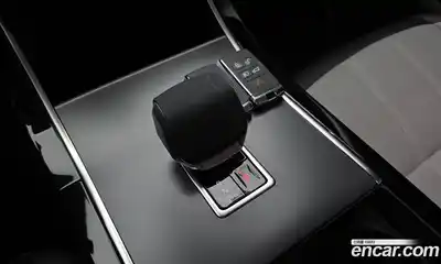 Land Rover Range-Rover Evoque 2025 2.0 Автомат в Москве № 231164, миниатюра 12