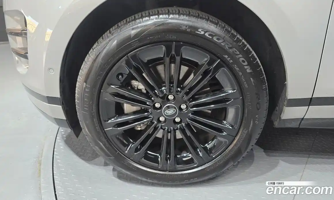 Land Rover Range-Rover Evoque 2025 2.0 Автомат в Москве № 231164, фото 7