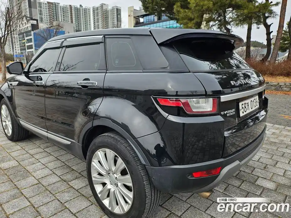 Land Rover Range-Rover Evoque 2016 2.0 Автомат в Москве № 231338, фото 6