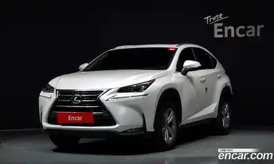 Lexus NX, 2017