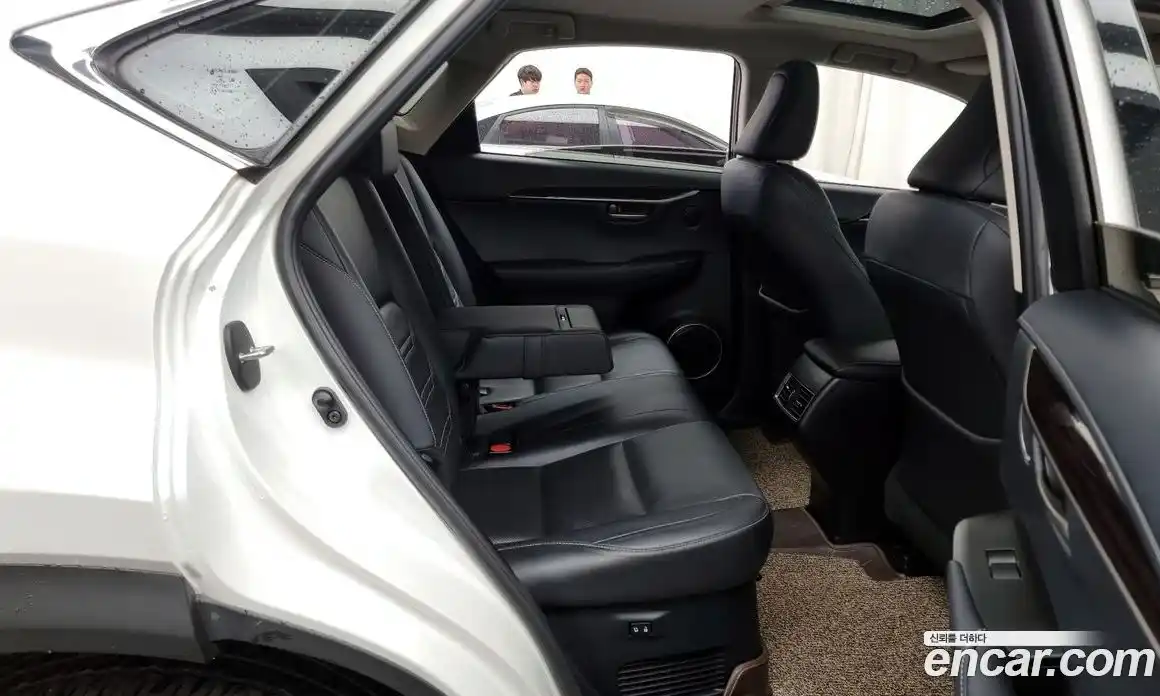 Lexus NX 2017 2.5 Автомат в Москве № 232015, фото 12