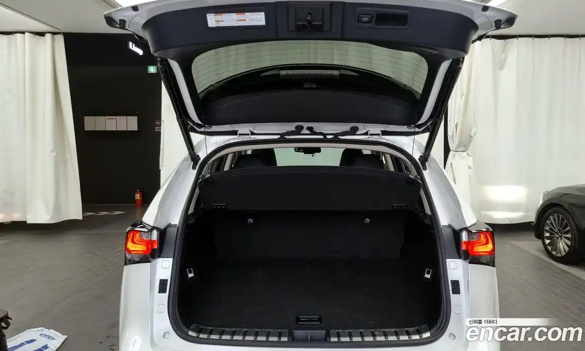 Lexus NX 2017 2.5 Автомат в Москве № 232015, фото 20