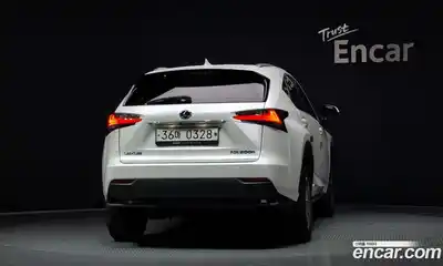 Lexus NX 2017 2.5 Автомат в Москве № 232015, миниатюра 4