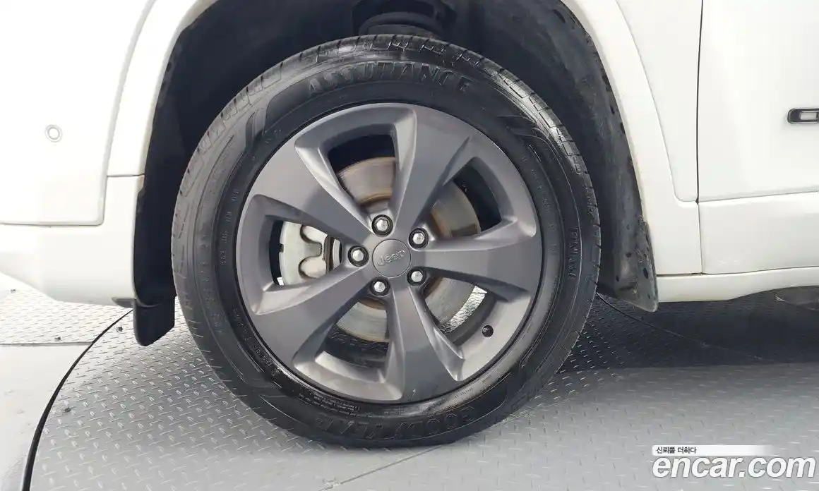 Jeep Cherokee 2021 2.4 Автомат в Москве № 232623, фото 5