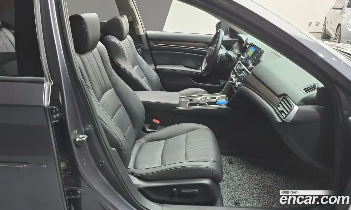 Honda Accord 2021 2.0 Автомат в Москве № 232861, фото 15